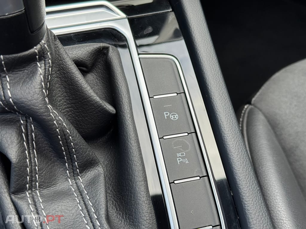 Volkswagen Arteon 2.0 TDI R-Line DSG