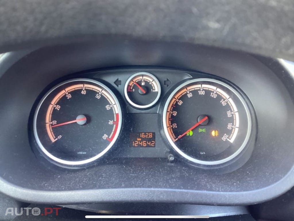 Opel Corsa 1.2 CMon
