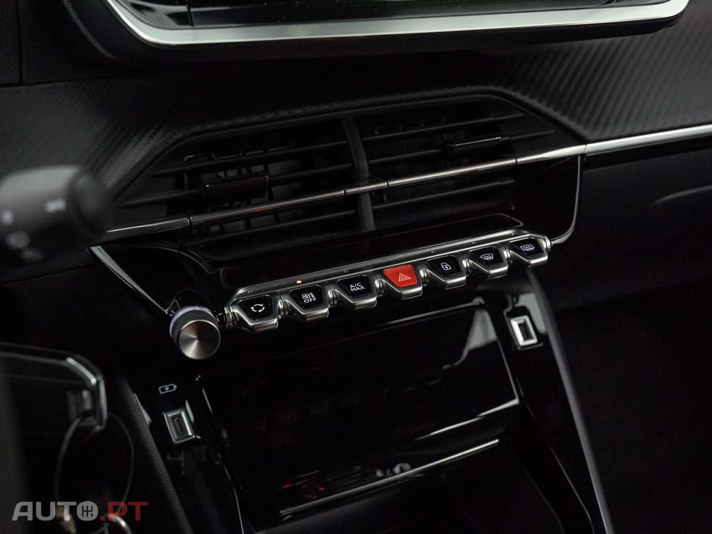 Peugeot 2008 1.5 BlueHDi Allure Pack EAT8