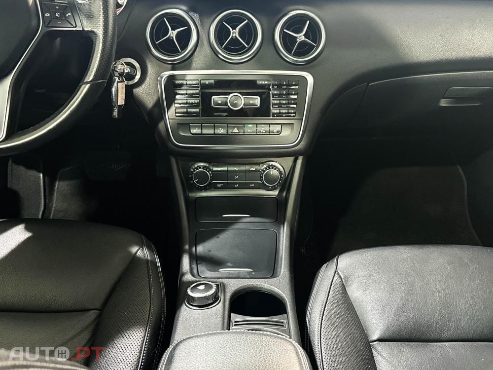 Mercedes-Benz A 180 d 7G-DCT AMG Line