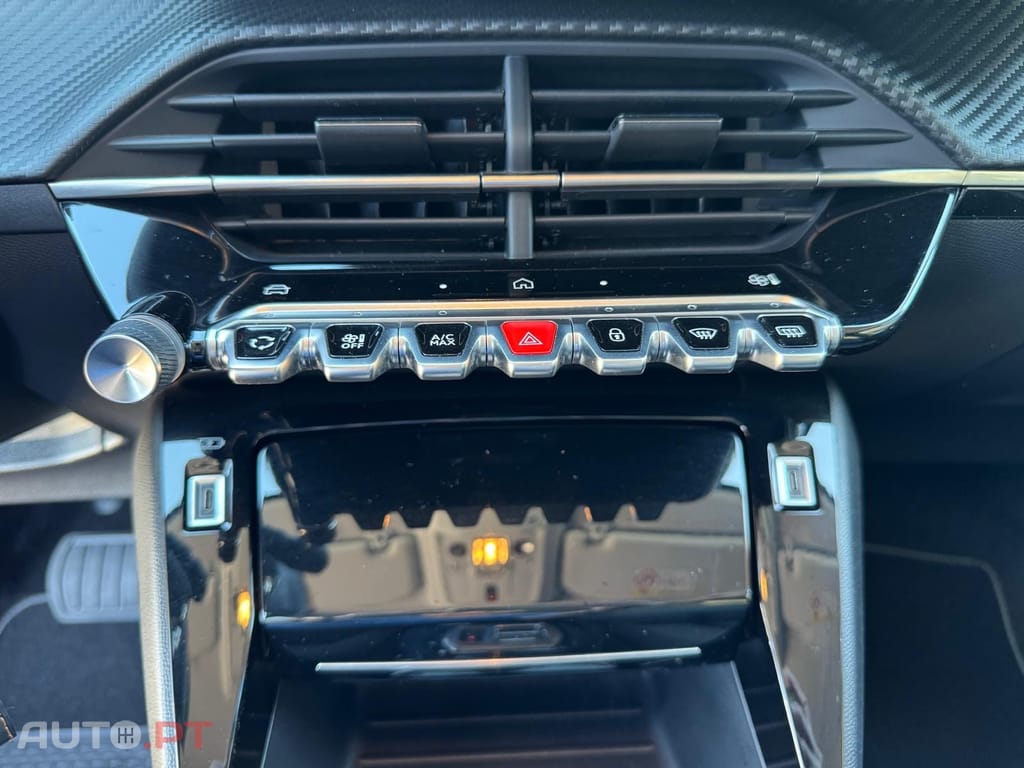 Peugeot 208 1.2 Hybrid Allure e-DCS6