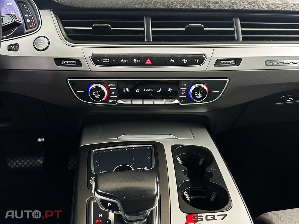 Audi Q7 quattro
