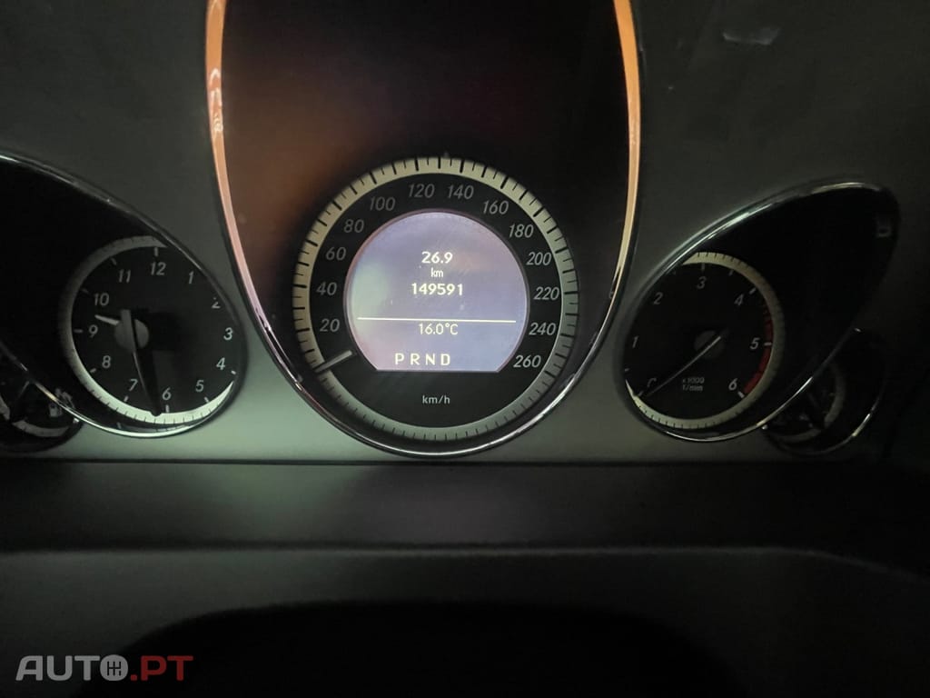 Mercedes-Benz E 250 CDi Avantgarde BlueEfficiency Auto.