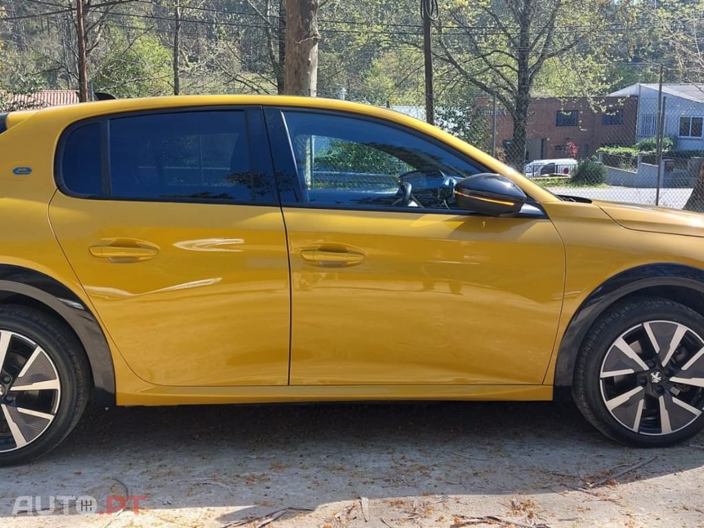 Peugeot E-208 50 kWh GT Line