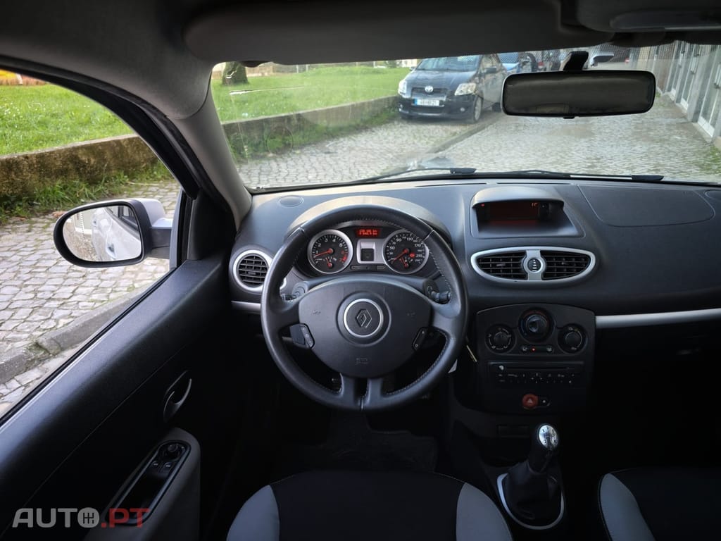 Renault Clio Break 1.2 16V Dynamique S