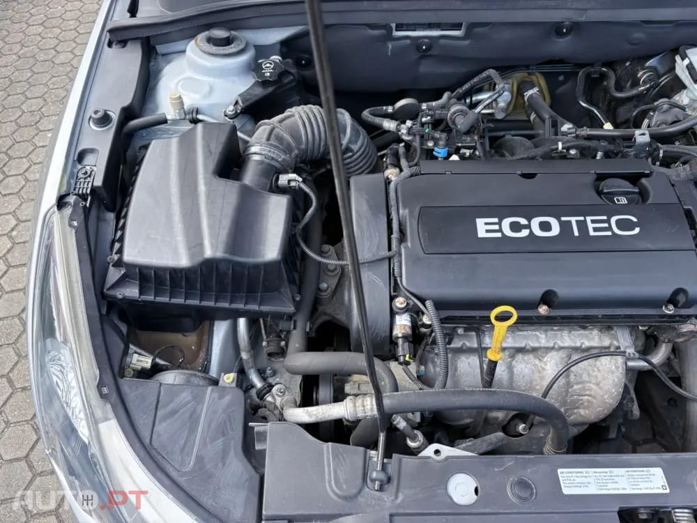 Chevrolet Cruze 1.6 LS