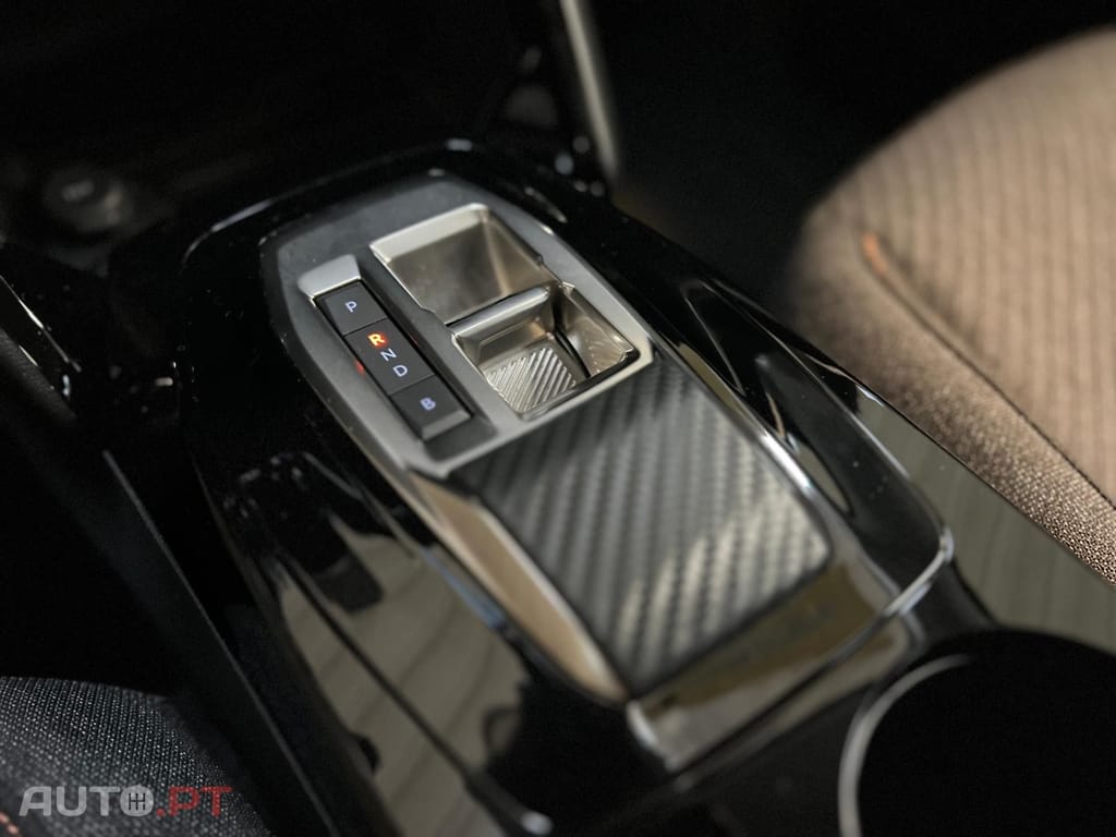 Peugeot E-208 50 kWh Style