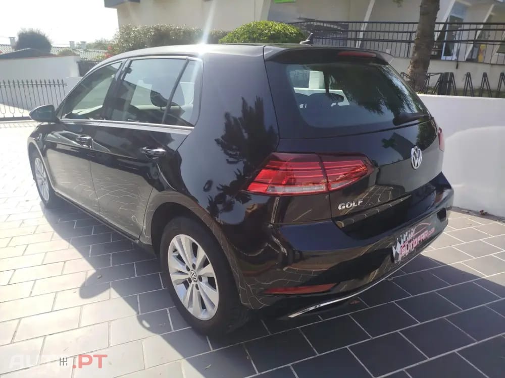 Volkswagen Golf 1.6 TDI Confortline