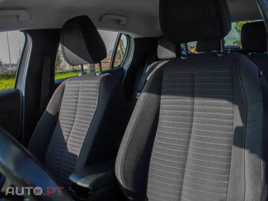 Peugeot E-208 50 kWh Active Pack