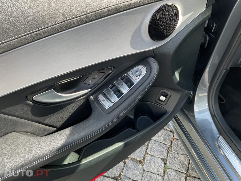 Mercedes-Benz C 300 de AMG Line