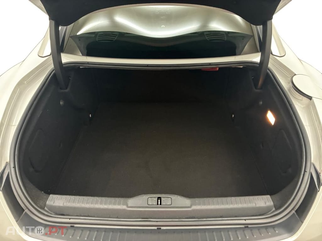 Peugeot RCZ 1.6 200 THP