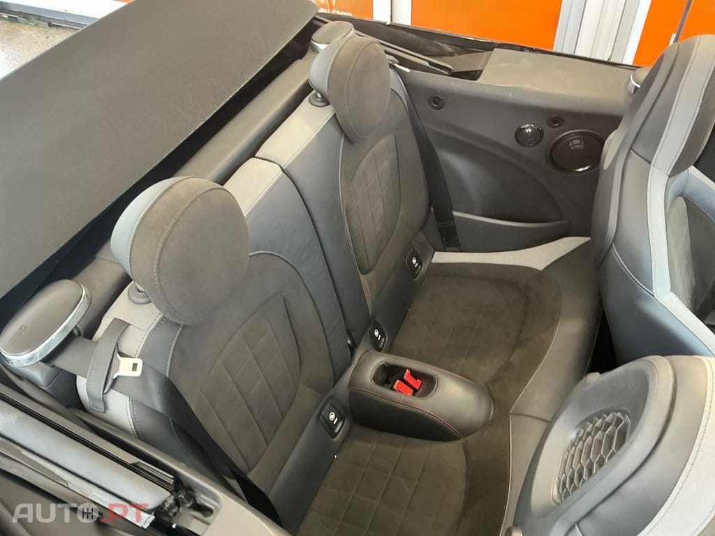 MINI John Cooper Works Cabrio