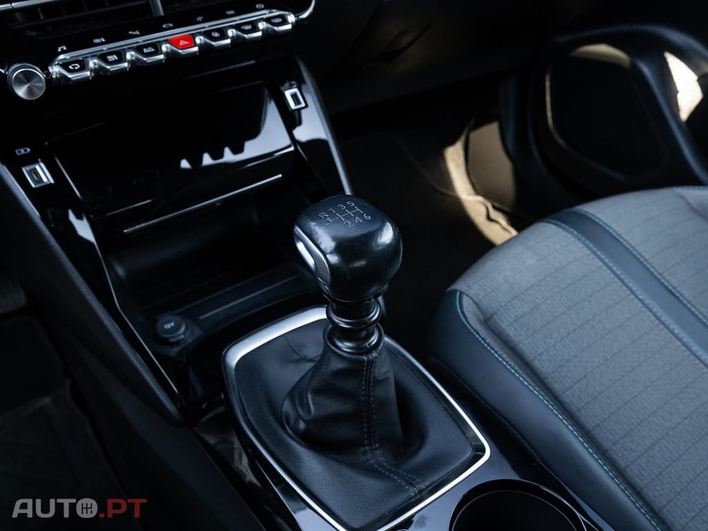 Peugeot 2008 1.2 PureTech Allure Pack