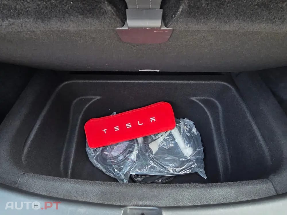 Tesla Model Y RWD