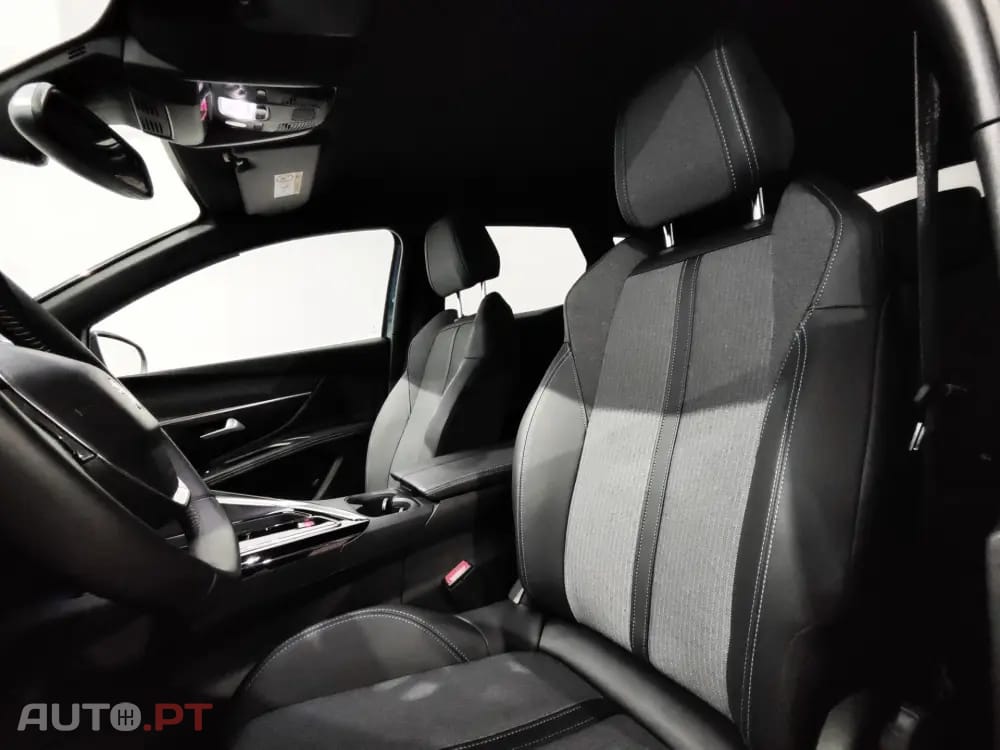 Peugeot 3008 1.6 Hybrid Allure e-EAT8