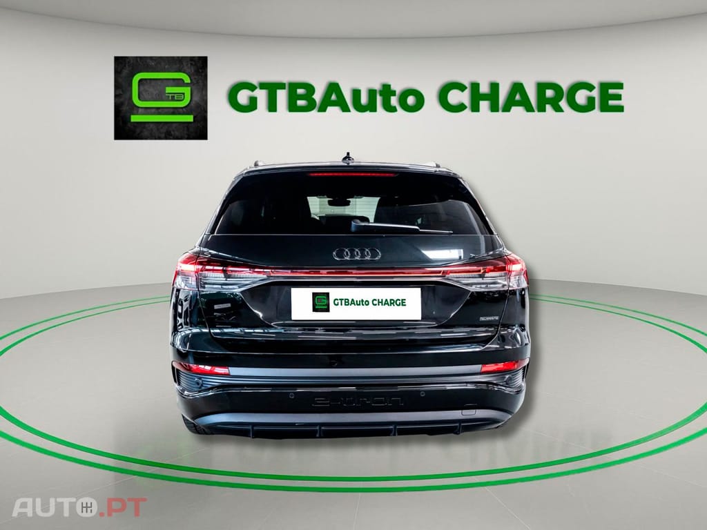 Audi Q4 E-Tron I.V.A DEDUTIVEL 55 S LINE BLACK
