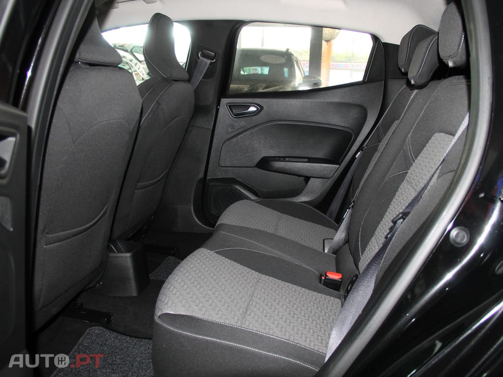 Renault Clio 1.0 TCe Techno Bi-Fuel