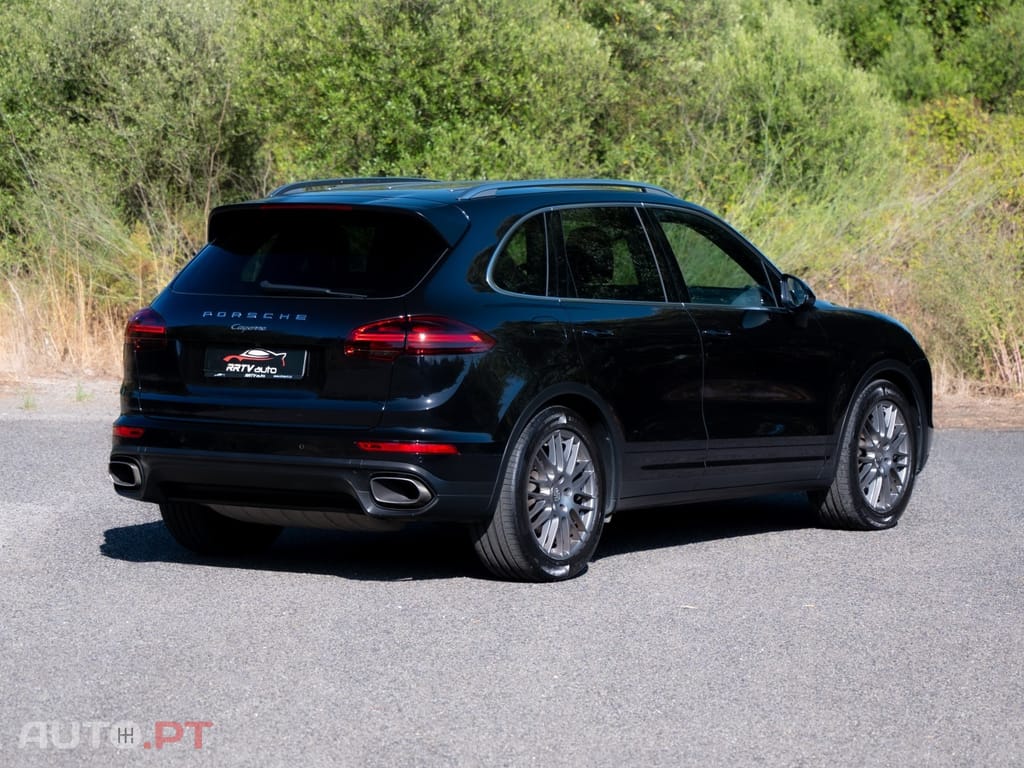 Porsche Cayenne 3.0 V6