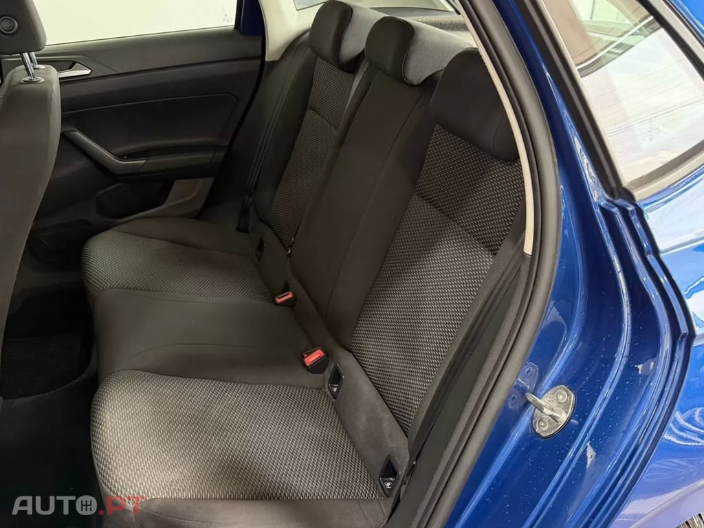 Volkswagen Polo 1.0 Confortline