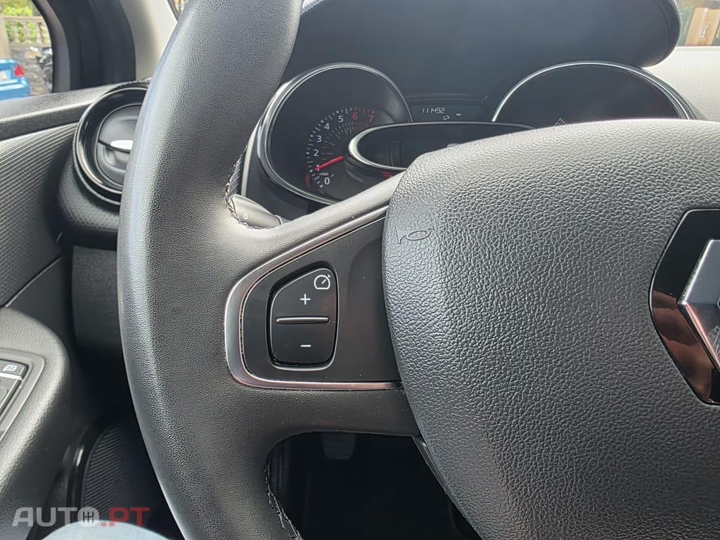 Renault Clio Sport Tourer 0.9 TCe Limited