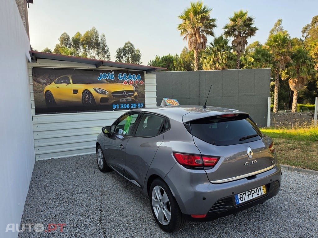 Renault Clio 1.5 dCi Confort — fotografia 4
