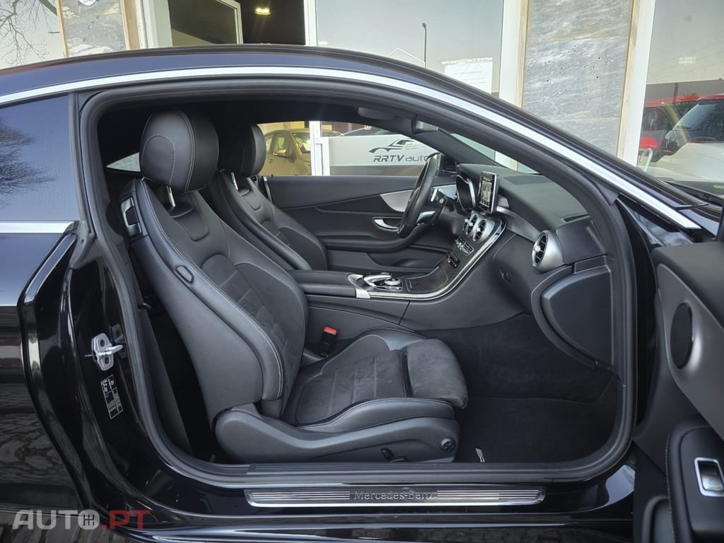 Mercedes-Benz C 220 d Coupe 9G-TRONIC AMG Line