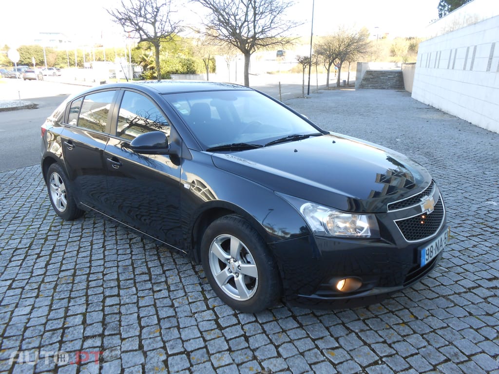 Chevrolet Cruze 1.6 I LT