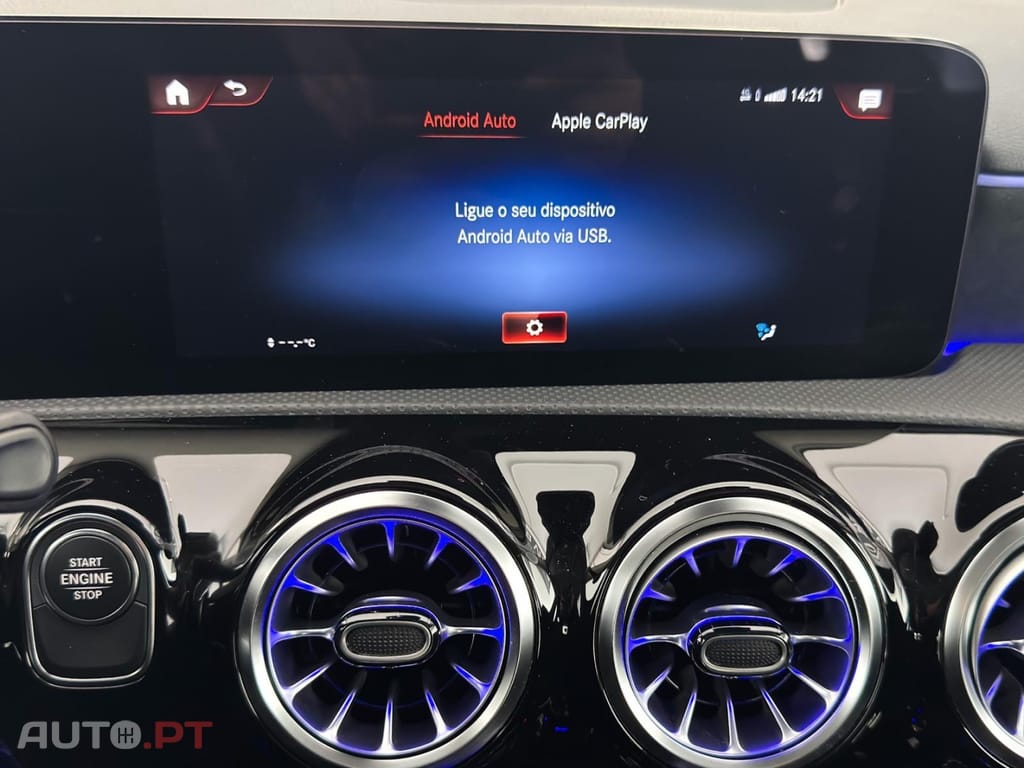 Mercedes-Benz A 250 e AMG Line