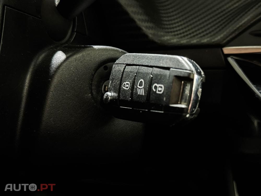 Peugeot 2008 1.2 PureTech Allure Pack