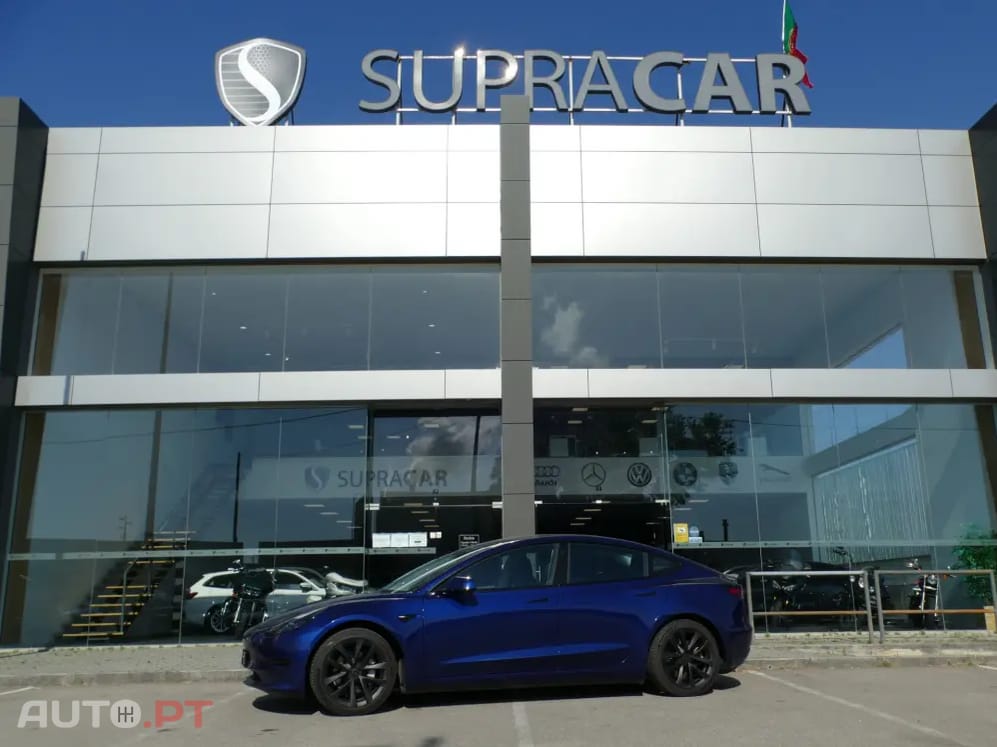 Tesla Model 3 Tração Traseira