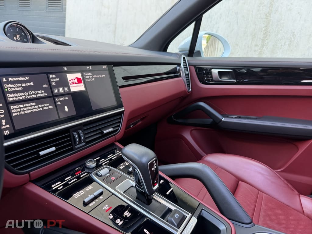 Porsche Cayenne E-Hybrid Platinum Edition