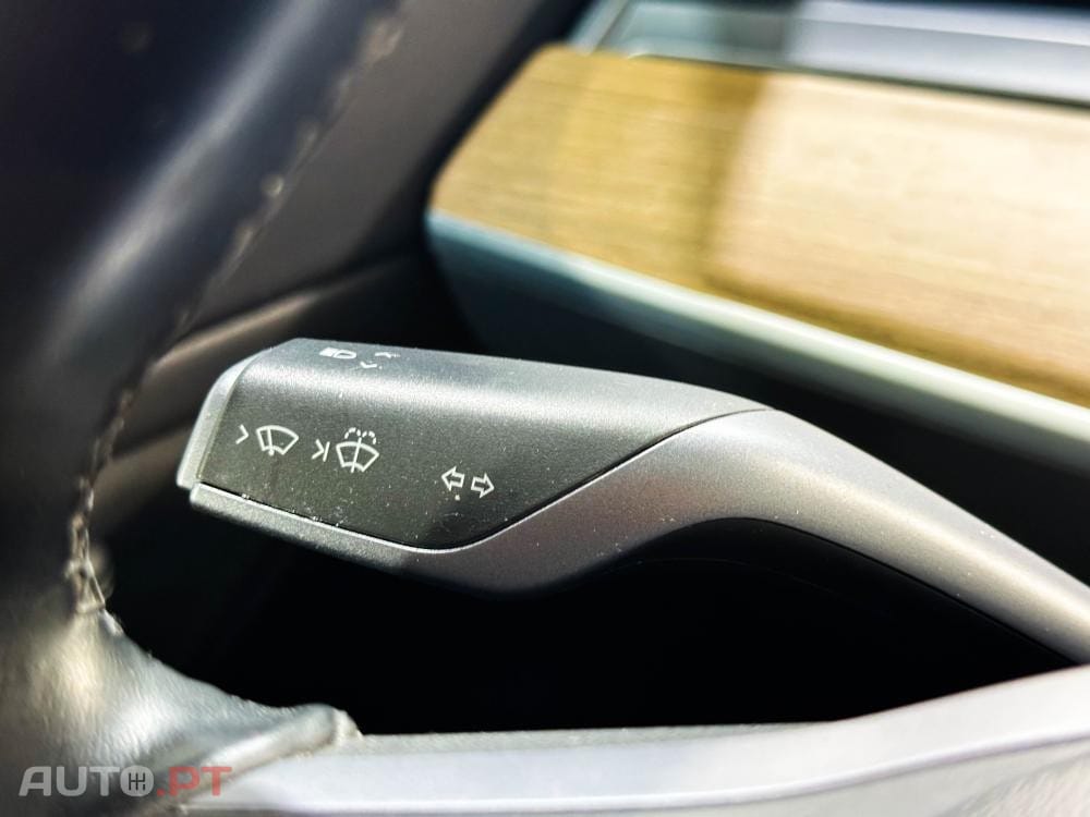 Tesla Model 3 Long-Range Dual Motor AWD