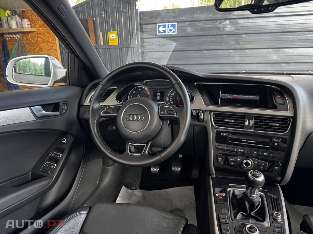 Audi A4 Avant 2.0 TDI Business Line S-line