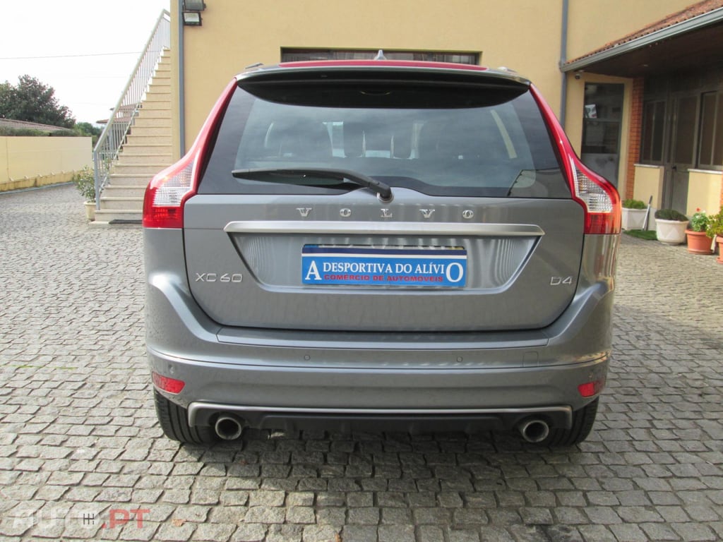 Volvo XC60 D4 R-Design