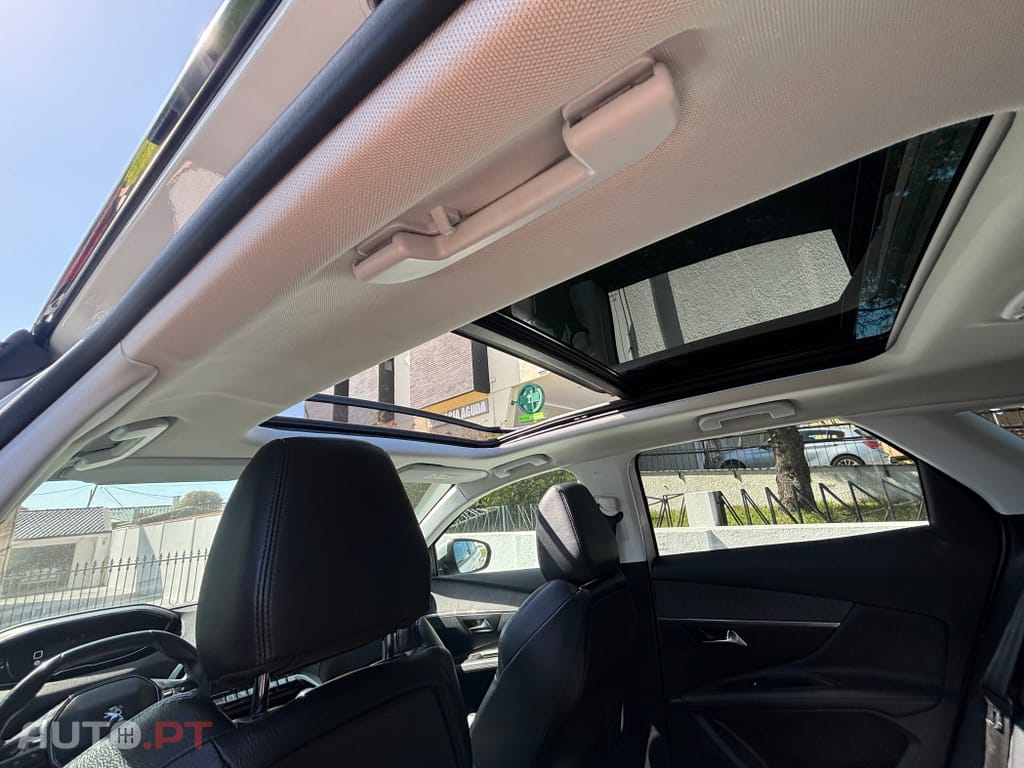 Peugeot 3008 1.5 BlueHDi Crossway