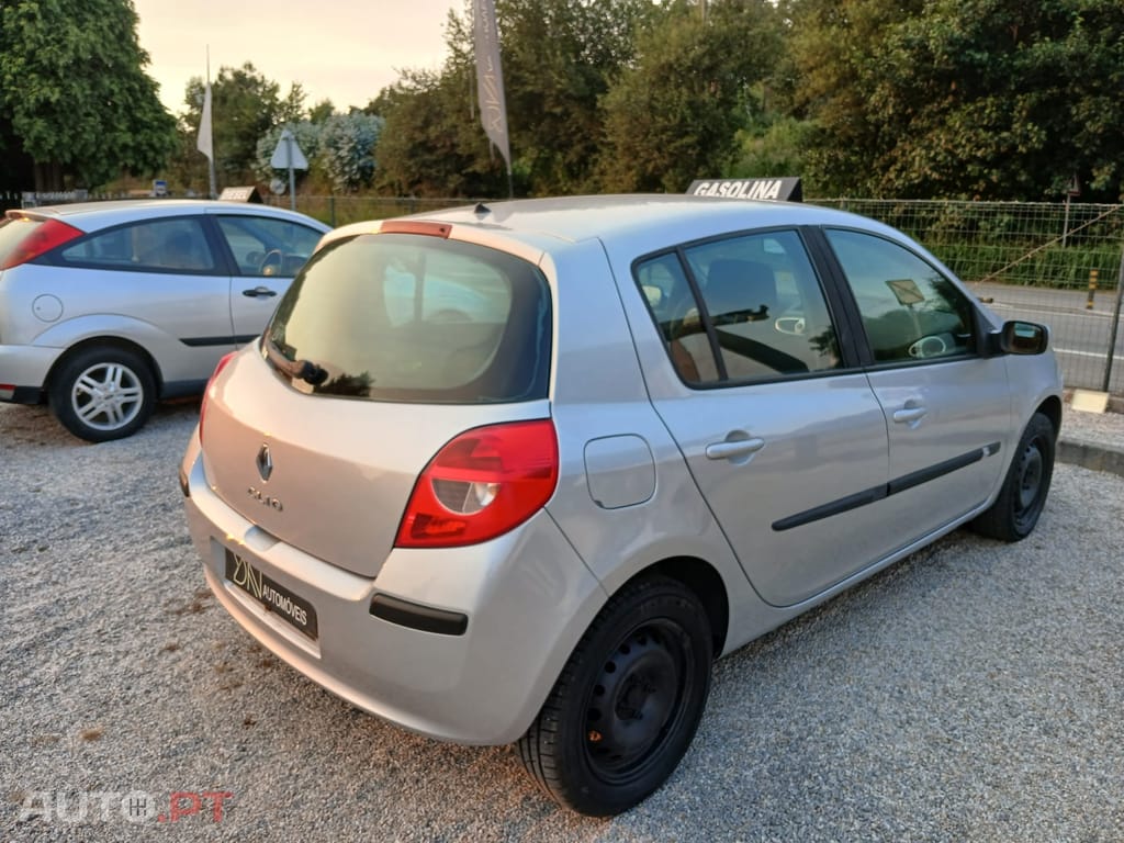 Renault Clio 1.2 16V Confort