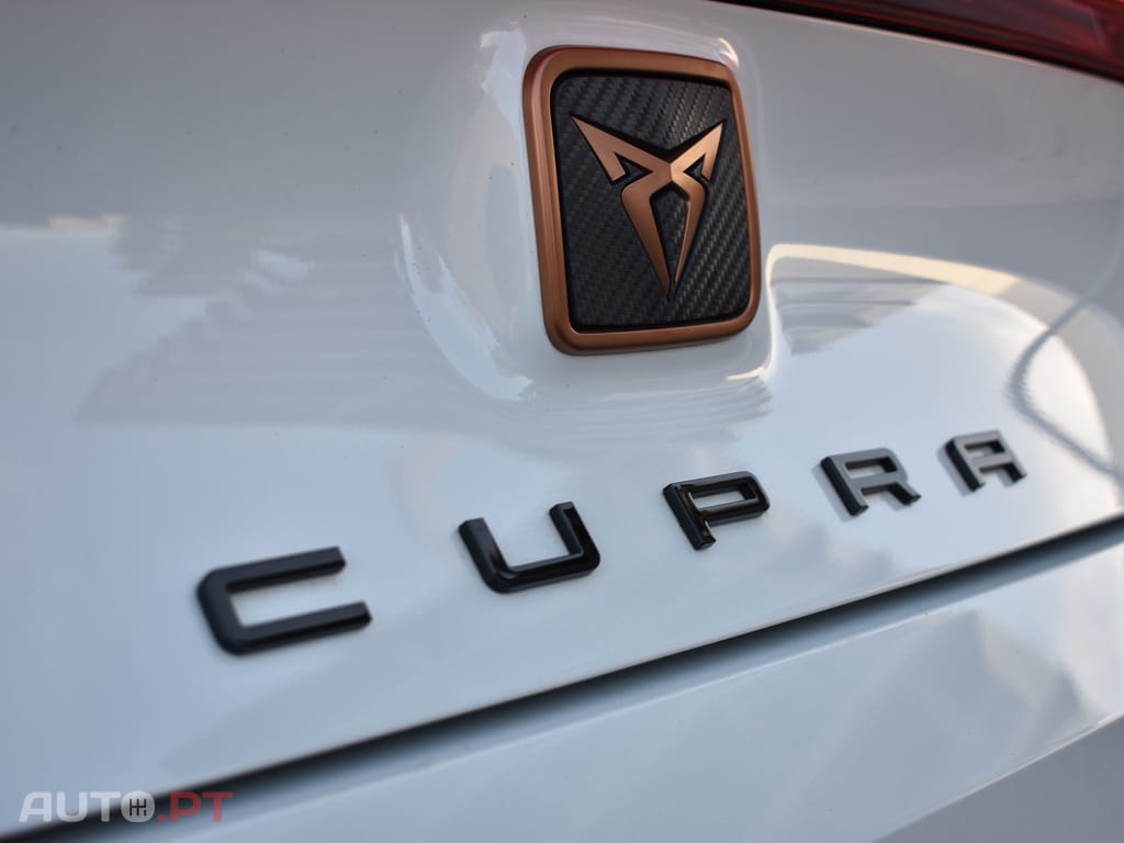 Cupra Leon 1.4 e-Hybrid VZ DSG