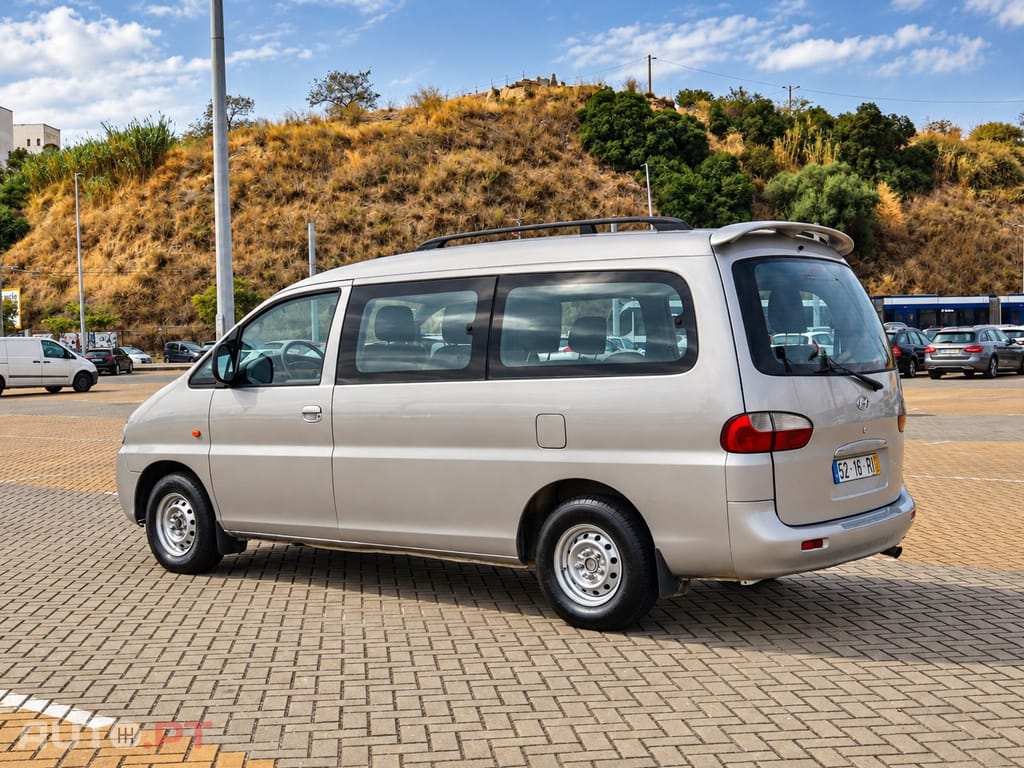 Hyundai H-1 9Lugares