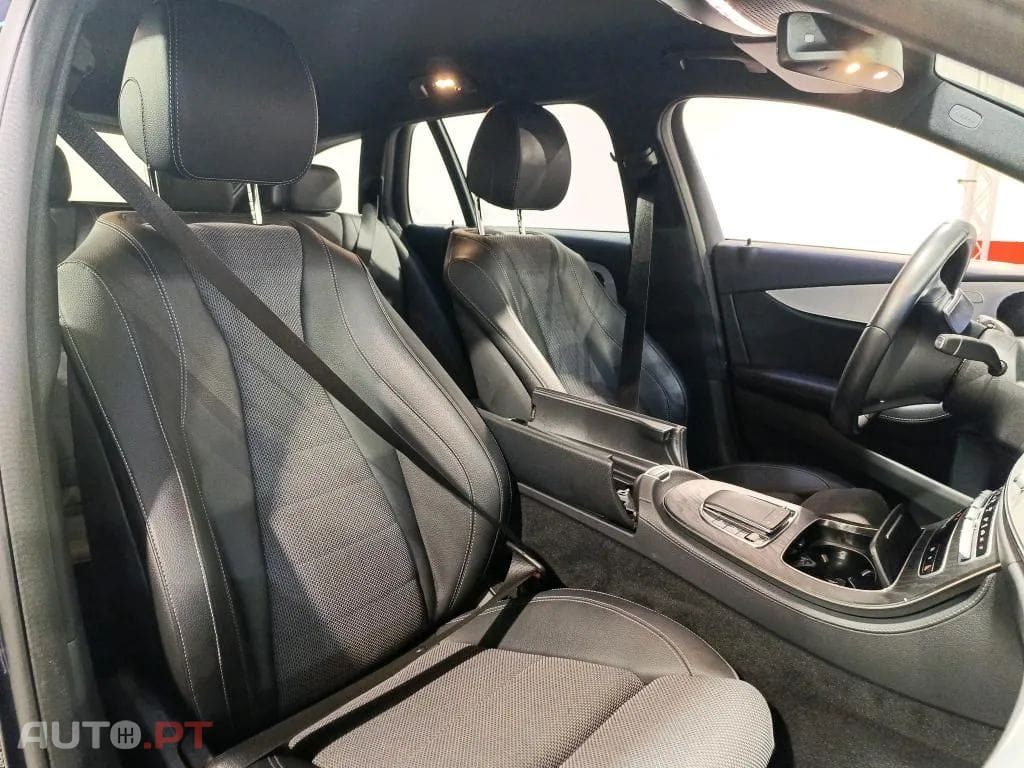 Mercedes-Benz E 300 de Avantgarde