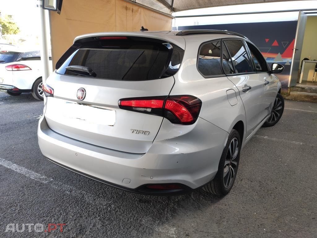 Fiat Tipo 1.3 M-Jet Lounge