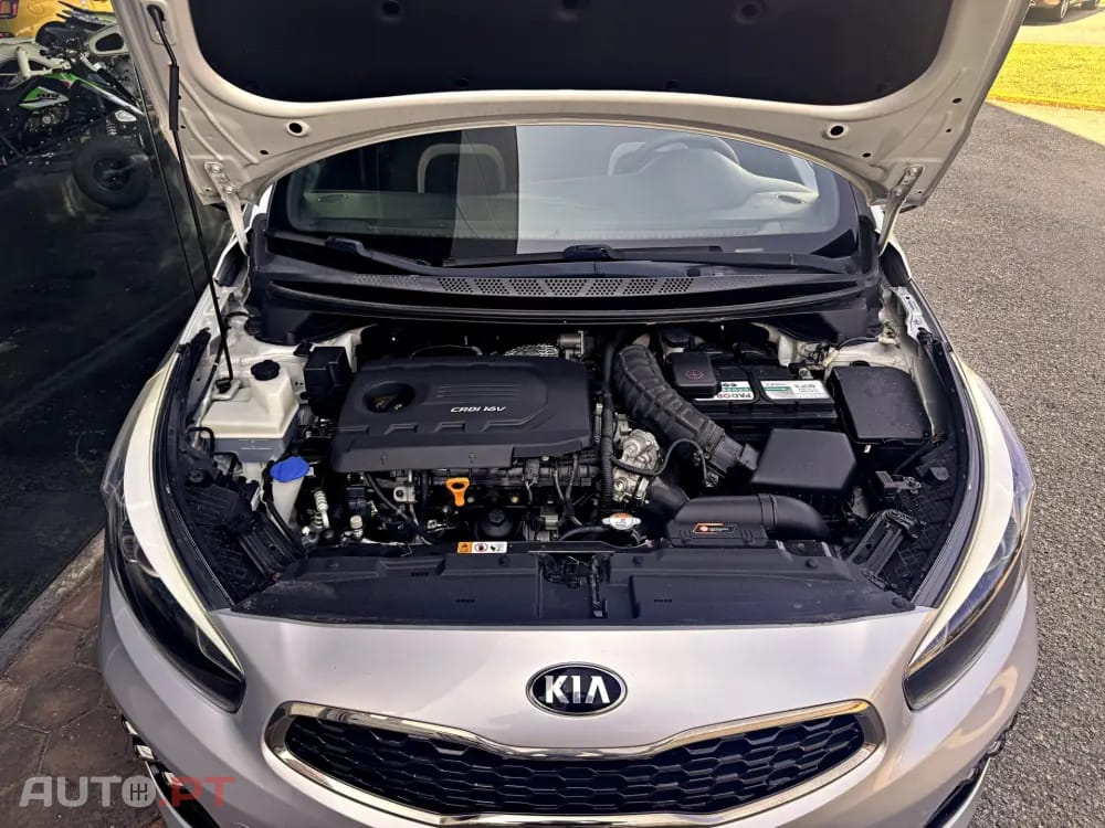 Kia Ceed 1.6 CRDi GT Line
