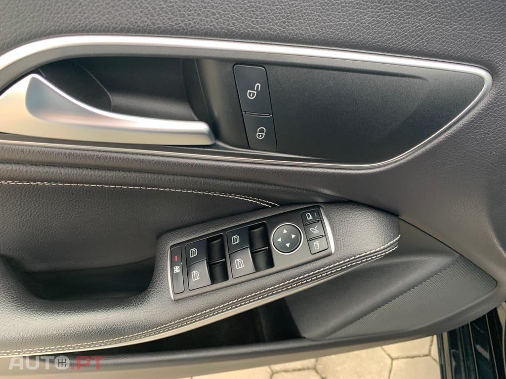 Mercedes-Benz CLA 180 d Shooting Brake