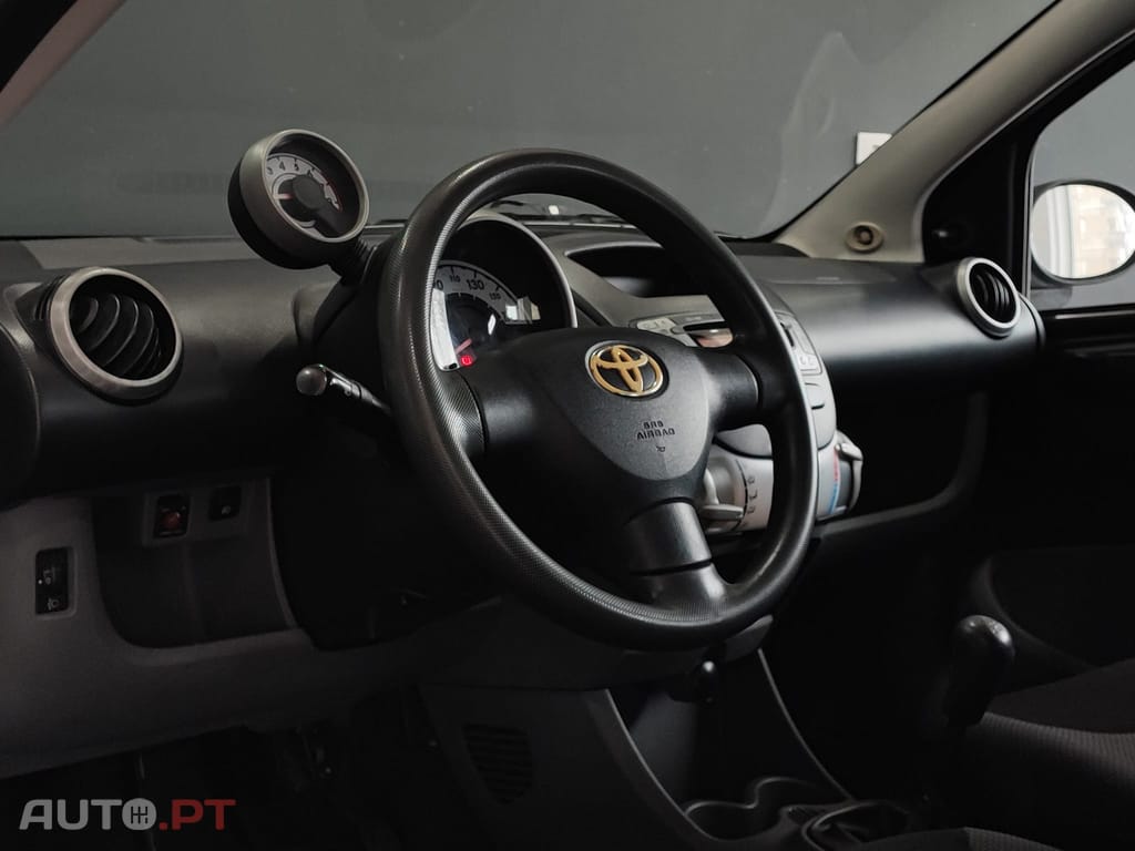 Toyota Aygo 1.0 AC (nacional)