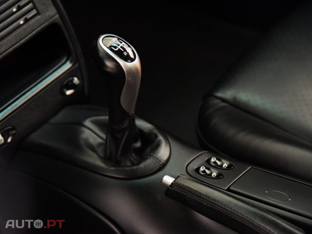 Porsche 996 CARRERA COUPE