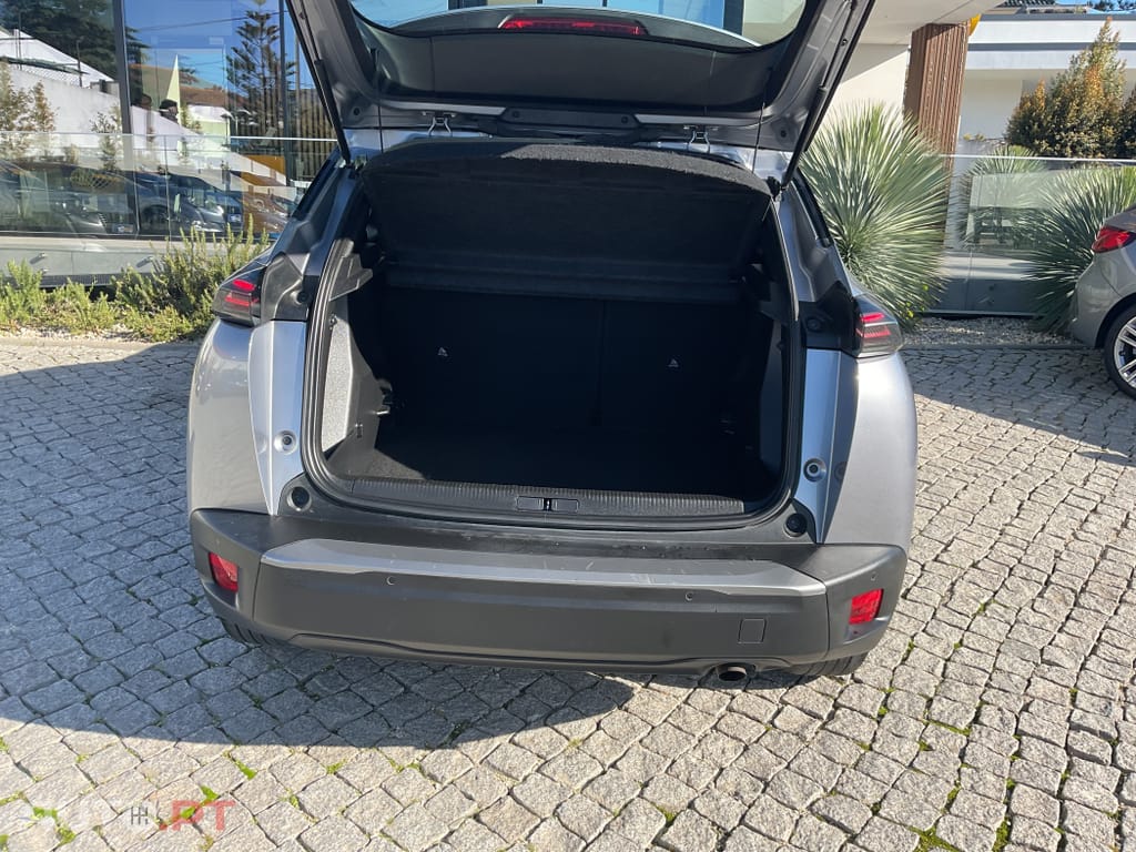 Peugeot 2008 1.2 PureTech Active Pack