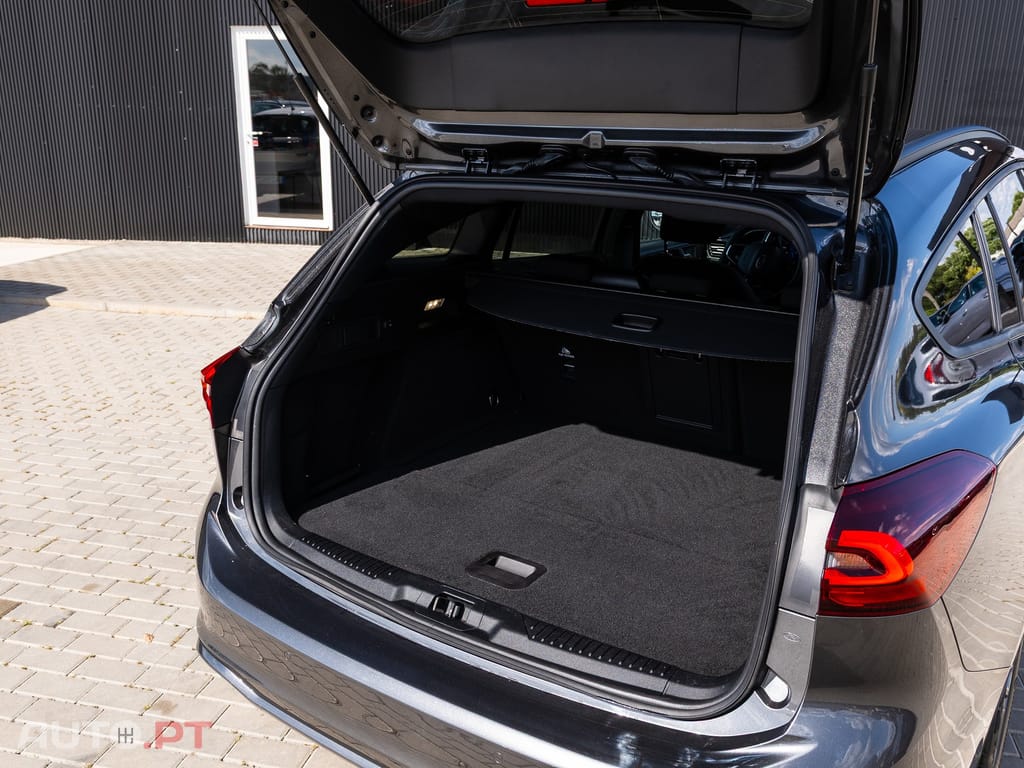 Ford Focus SW 1.0 EcoBoost MHEV ST-Line Aut.