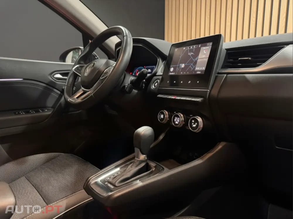 Renault Captur E-TECH 160 E-Tech engineered