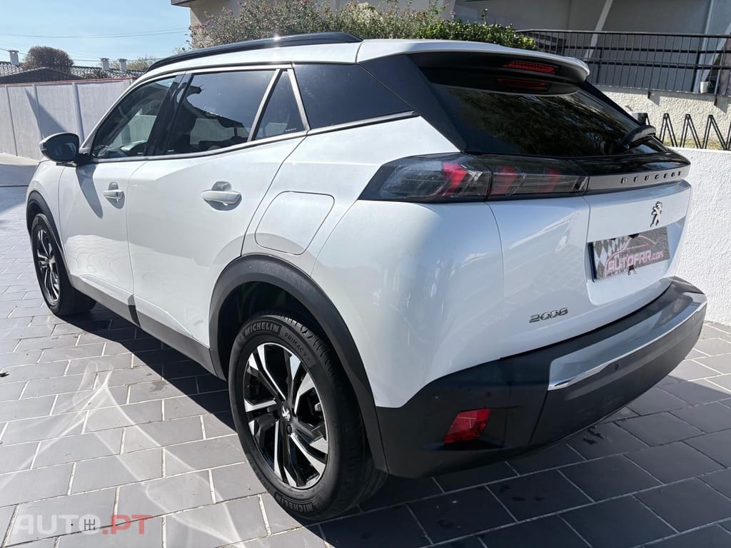 Peugeot 2008 1.2 PureTech Allure