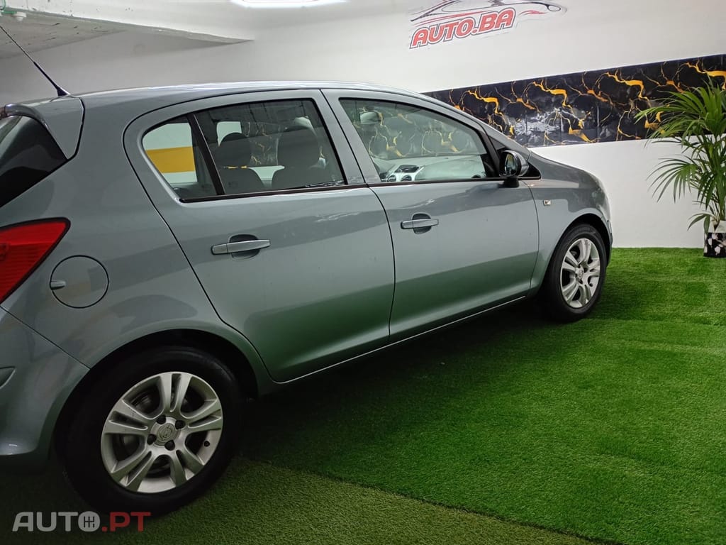 Opel Corsa 1.2 Cosmo