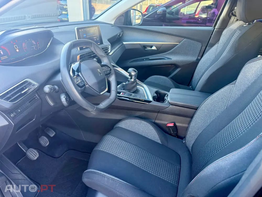 Peugeot 3008 1.5 BlueHDi Active Pack